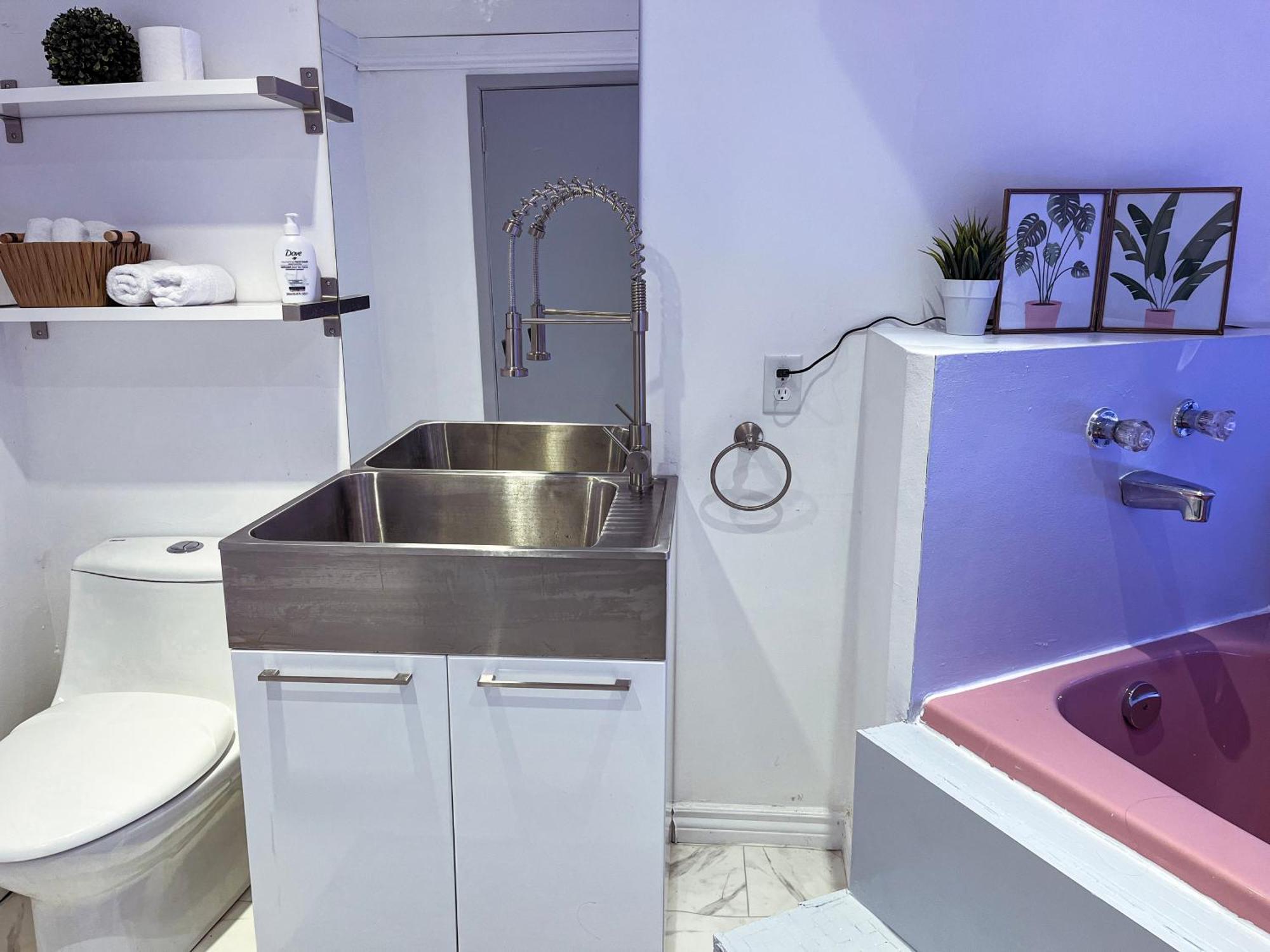 Peaceful 4bdrm 5mins To Clifton Hill *